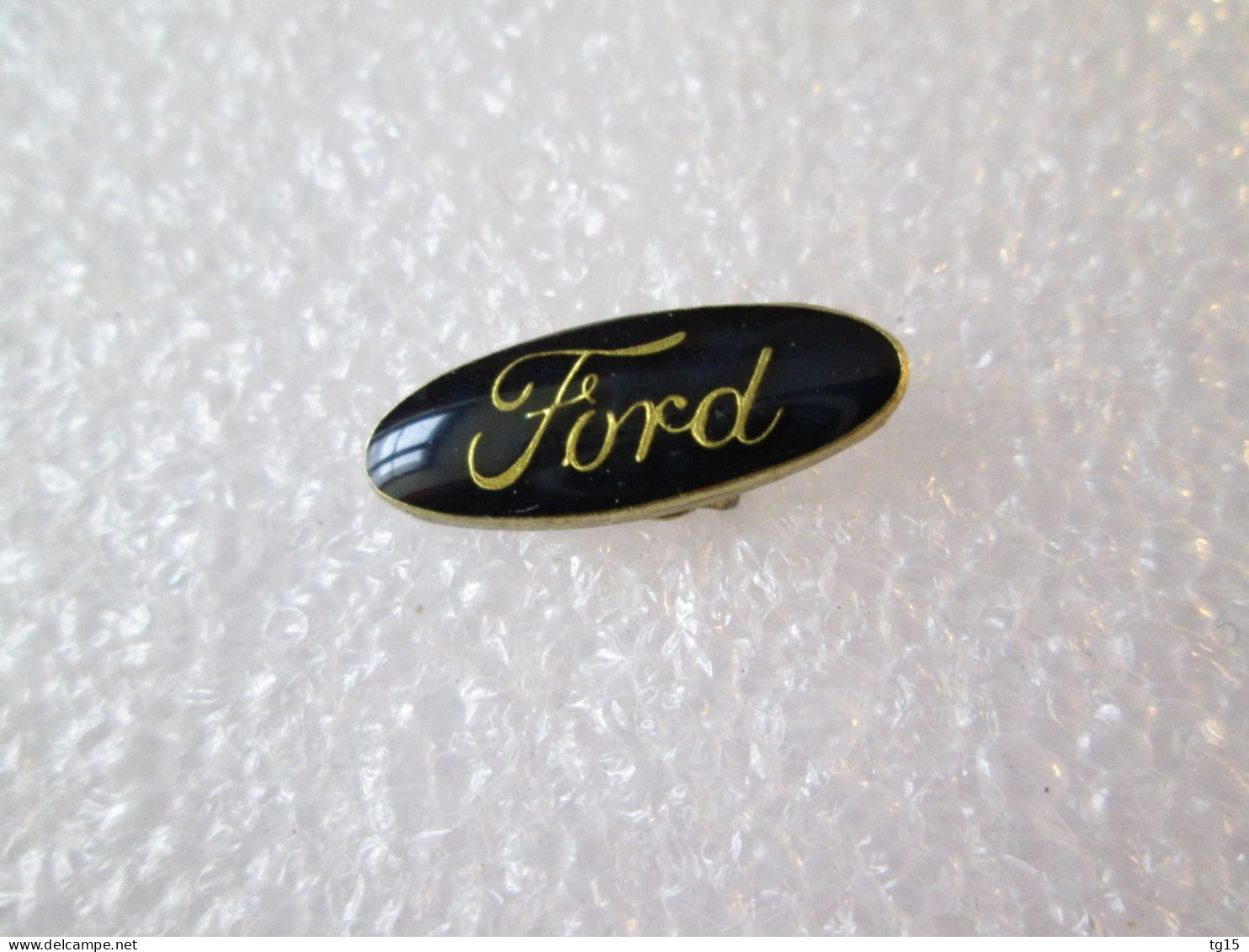 PIN'S    LOGO  FORD - Ford