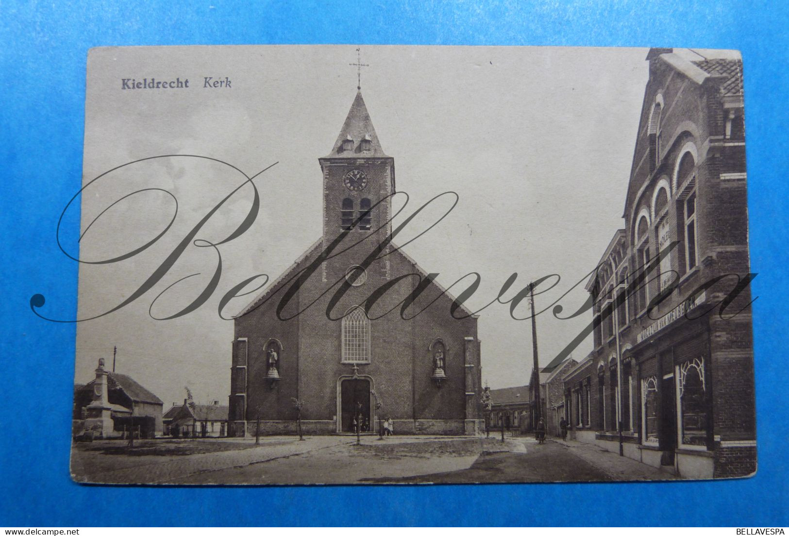 Kieldrecht  Kerk , Monument En Magazijn Van Meubelen. - Beveren-Waas