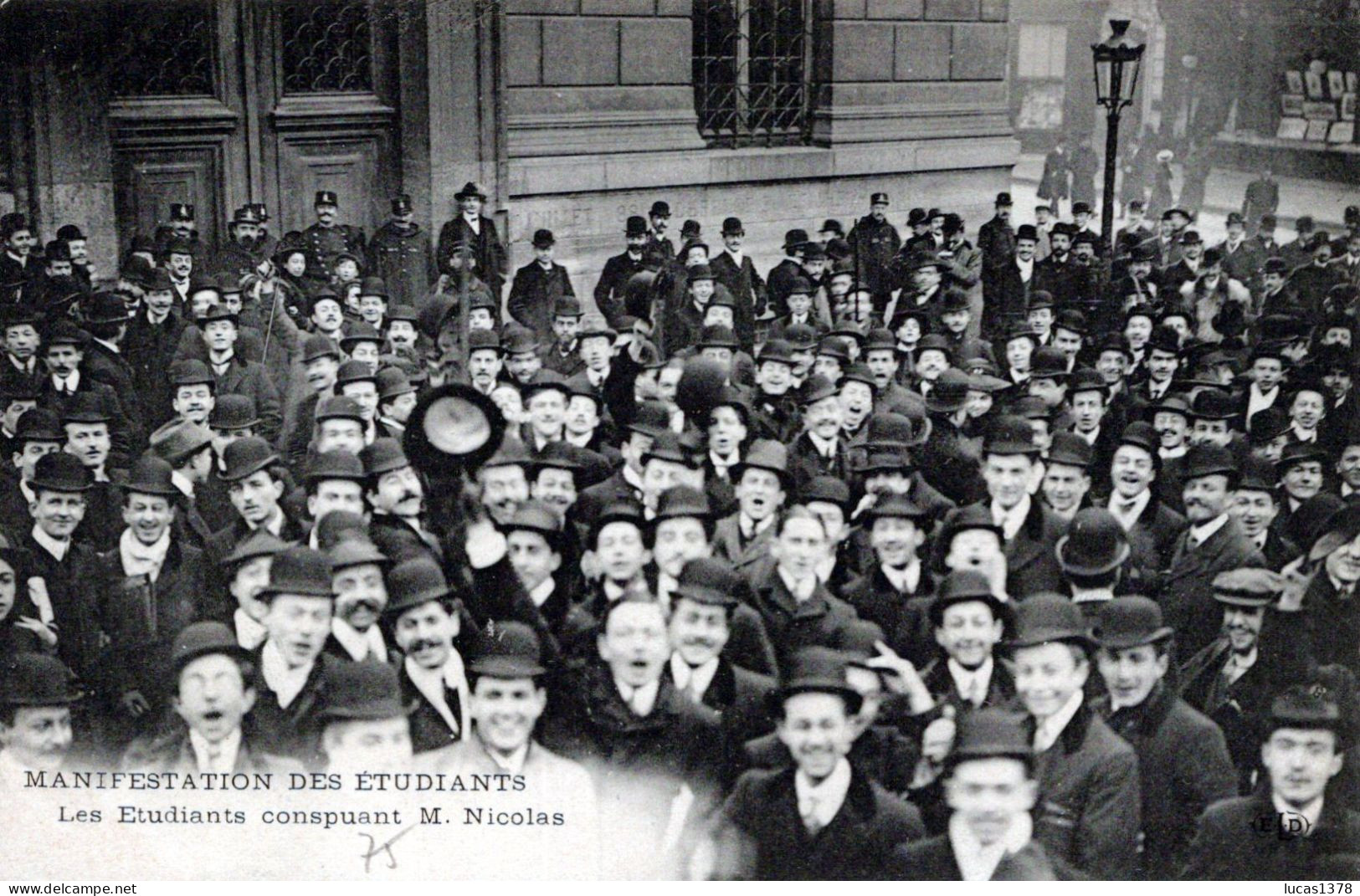 75 / PARIS / Manifestation Des Etudiants  /ETUDIANTS CONSPUANT M NICOLAS - Demonstrationen