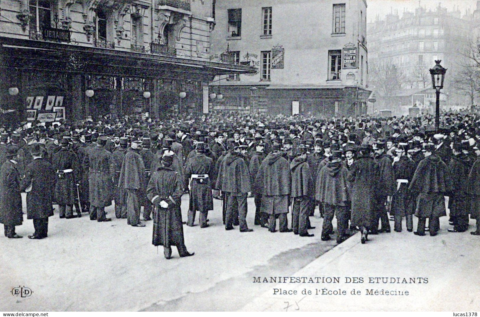 75 / PARIS / MANIFESTATION DES ETUDIANTS / PLACE DE L ECOLE DE MEDECINE - Demonstrations