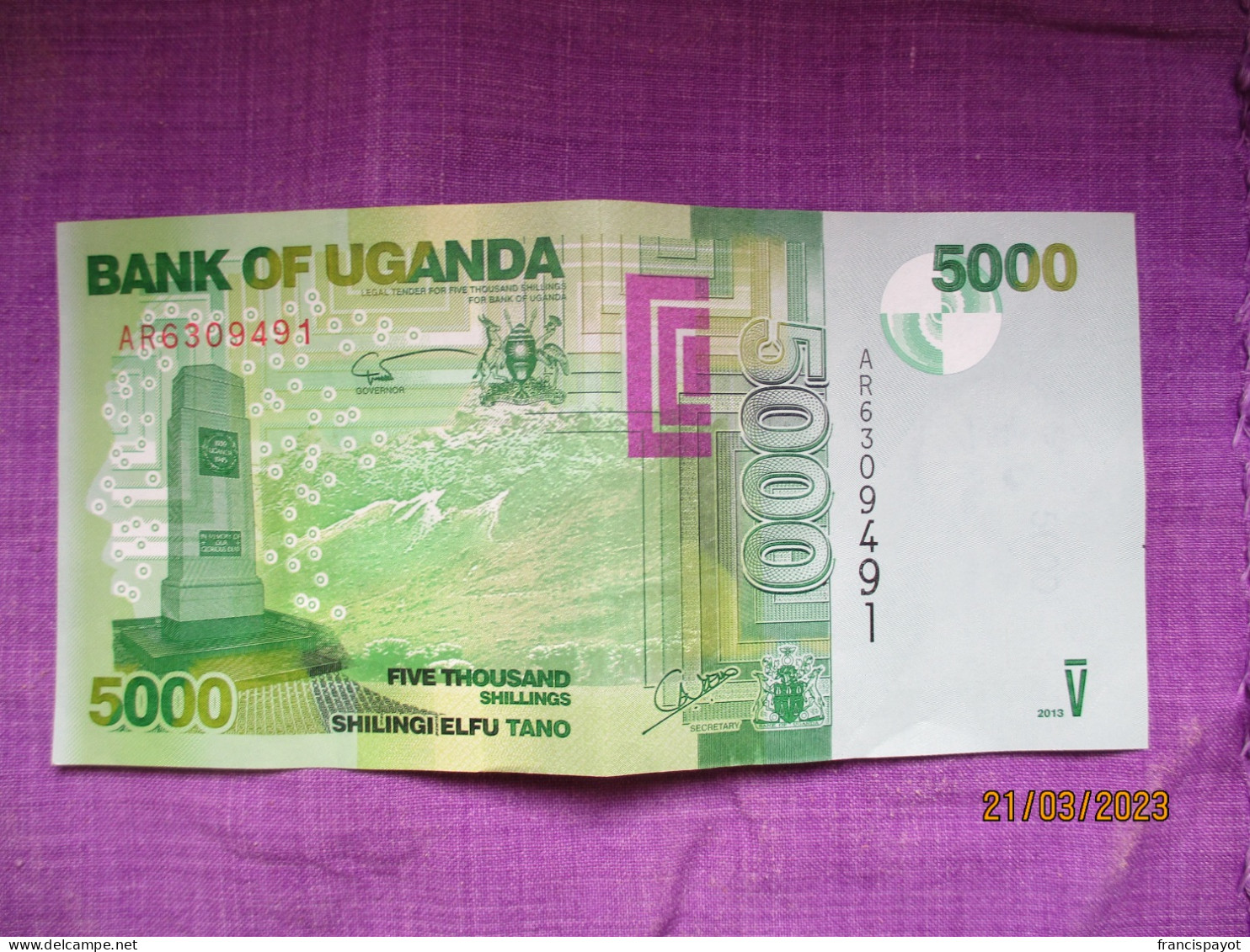Tanzania: 5000 Shilling 2015 - Uganda