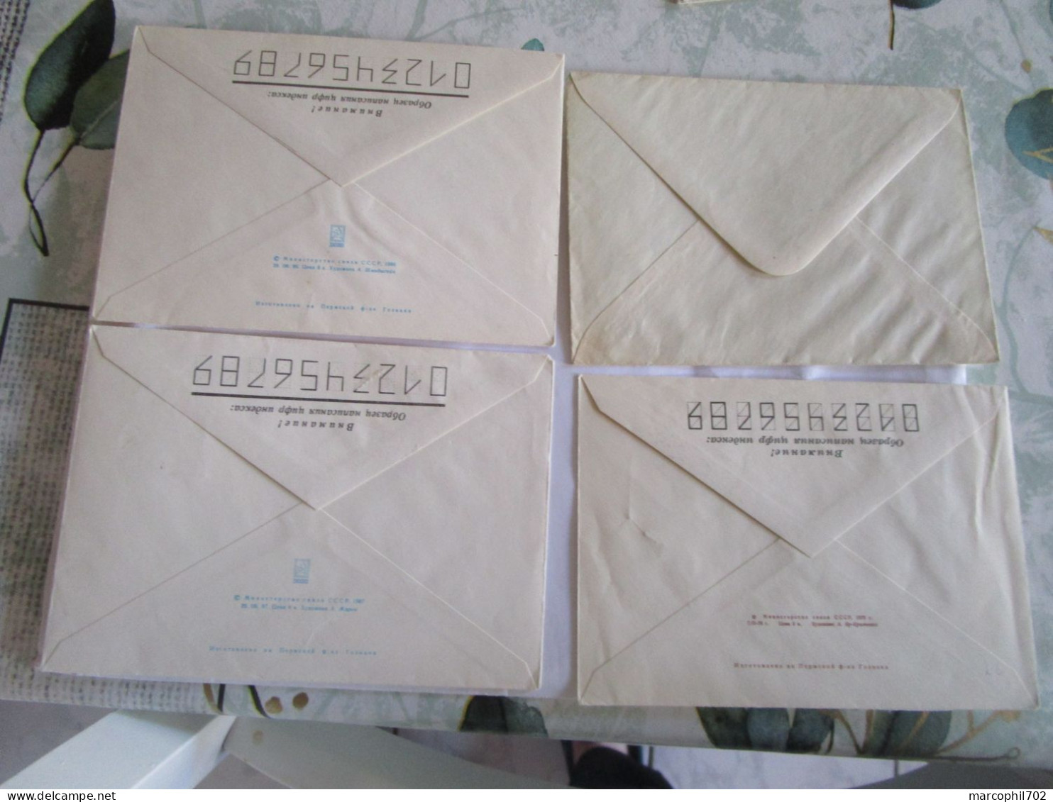 Lot De 16 Enveloppes Entiers Postaux Decorées De Russie Set Of 16 Full Cover Decored From Russia - Collections