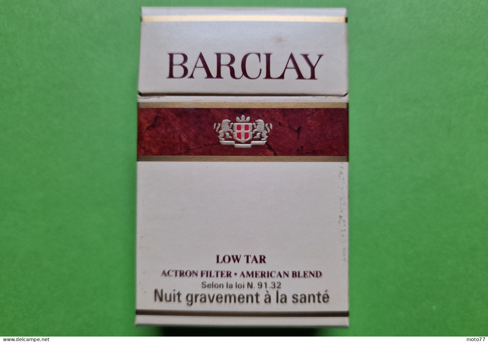 Ancien PAQUET De CIGARETTES Vide - BARCLAY - Vers 1980 - Sigarettenkokers (leeg)