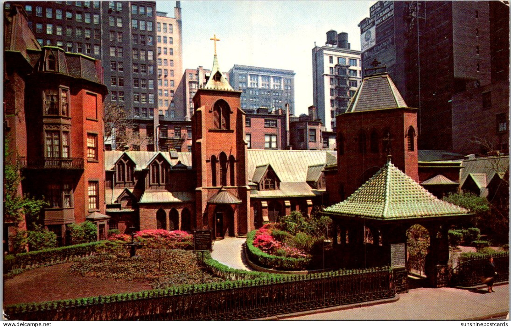 New York City The Littie Church Around The Corner - Églises