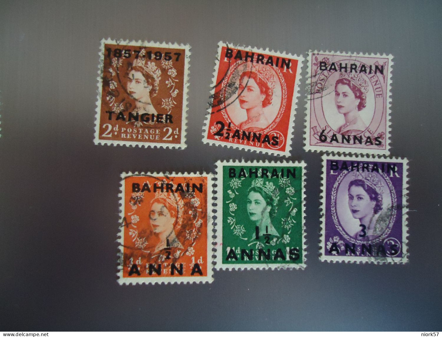 BAHRAIN  STAMPS 6  USED OVERPRINT BRITISH STAMPS   QUEEN - Bahreïn (...-1965)