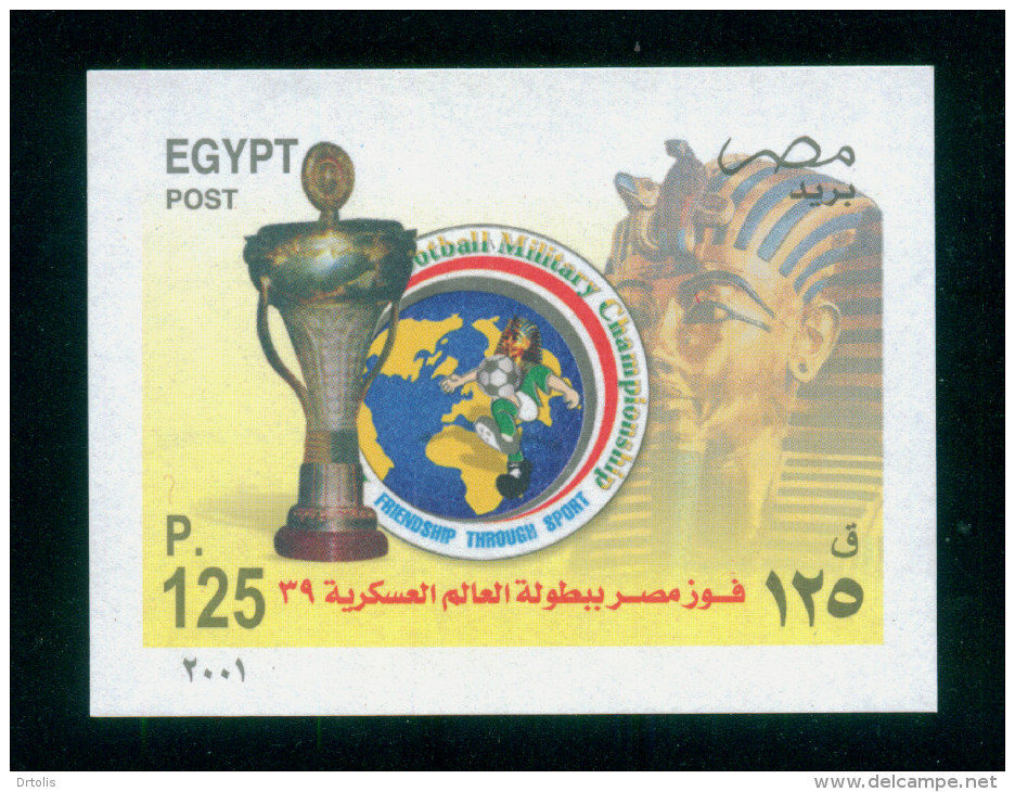 EGYPT / 2001 / SPORT / FOOTBALL / WORLD MILITARY FOOTBALL CHAMPIONSHIP / TUT ANKH AMUN / MAP / FLAG / TROPHY / MNH / VF - Nuovi