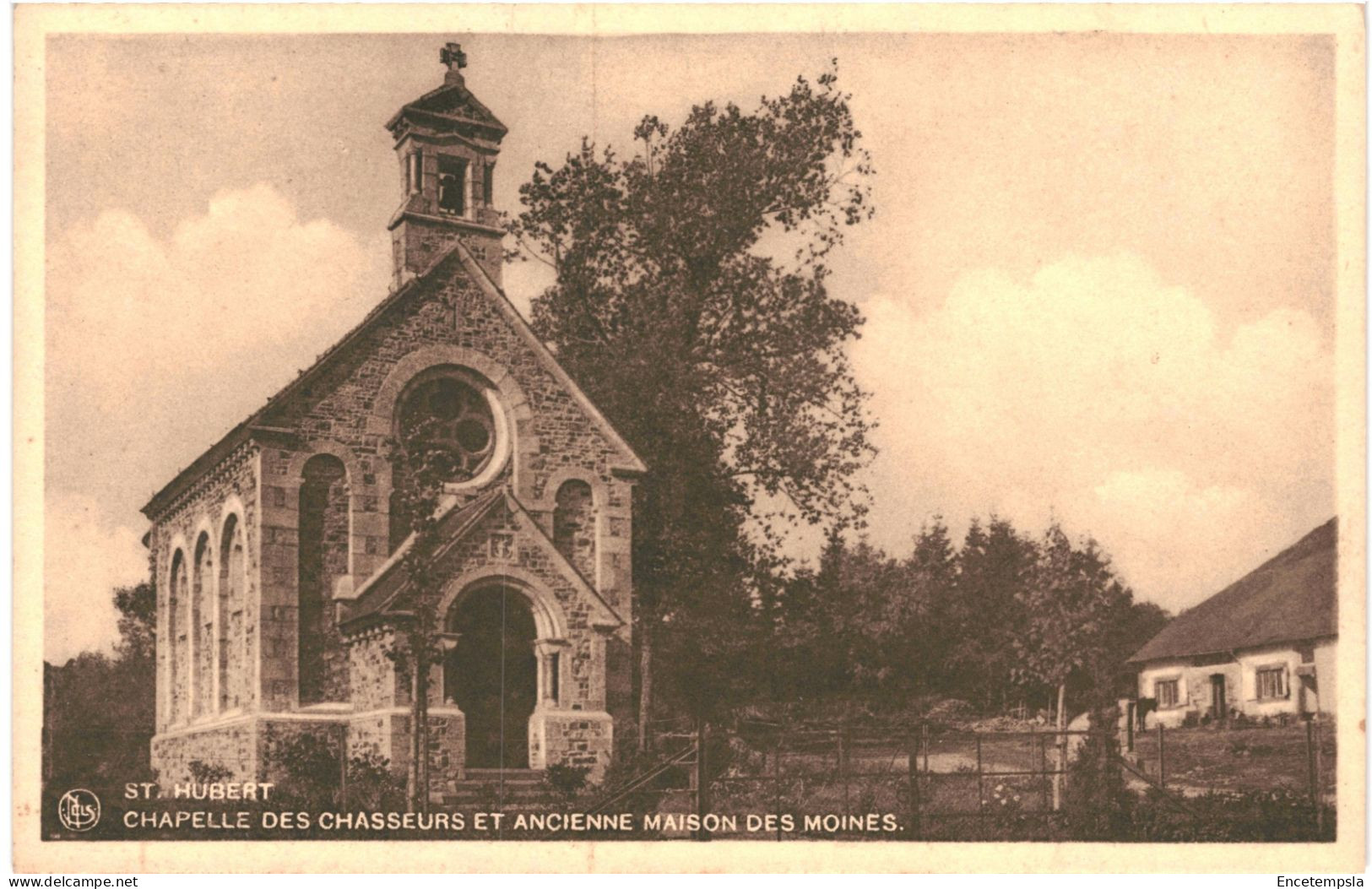 CPA Carte Postale Belgique Saint-Hubert Chapelle Des Chasseurs Et Ancienne Maison Des Moines  VM65130ok - Saint-Hubert