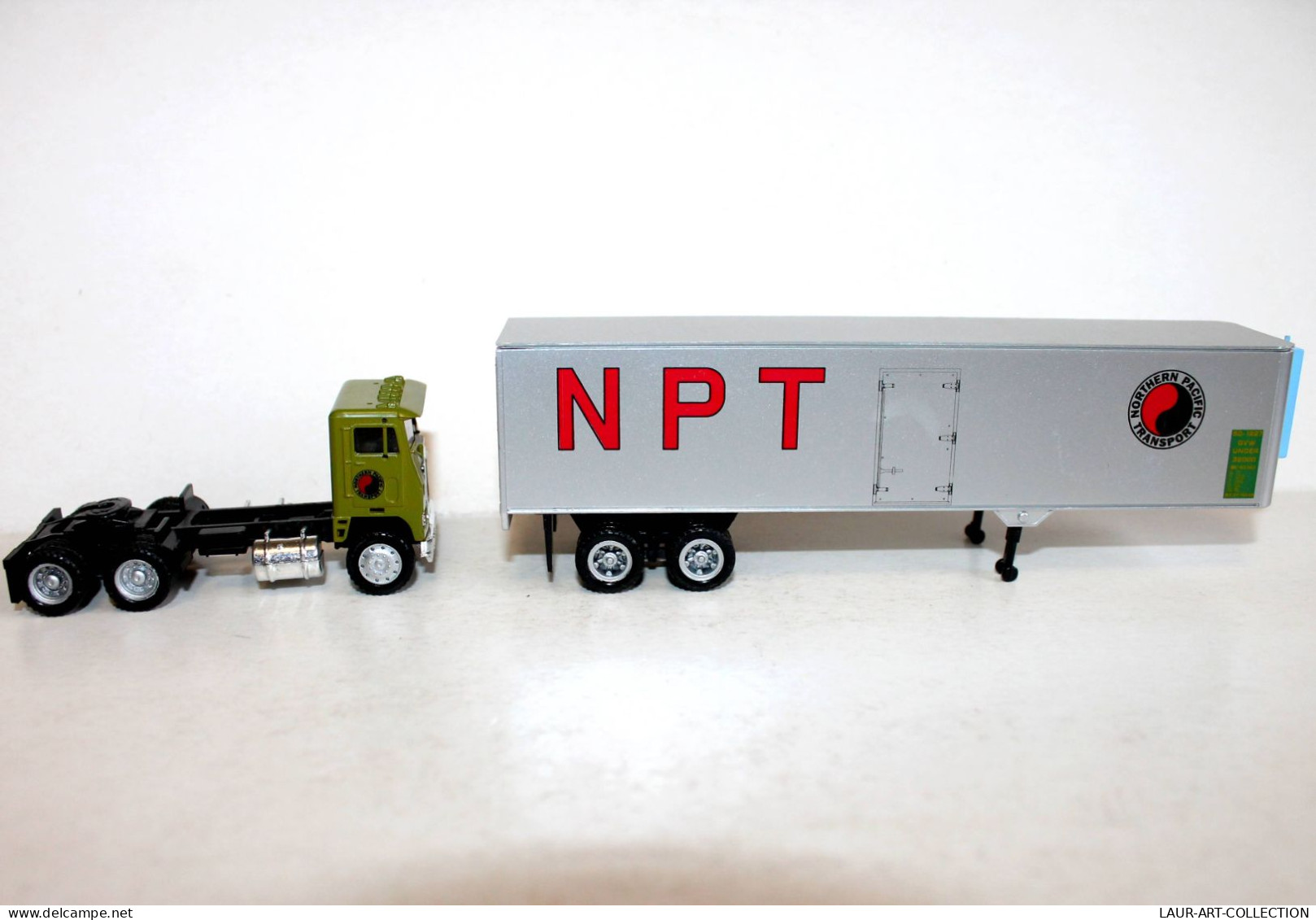 CAMION POIDS LOURD 1/87 NPT NORTHERN PACIFIC TRANSPORT, TRACTEUR + SEMI REMORQUE - AUTOMOBILE MINIATURE (1712.14) - Massstab 1:87