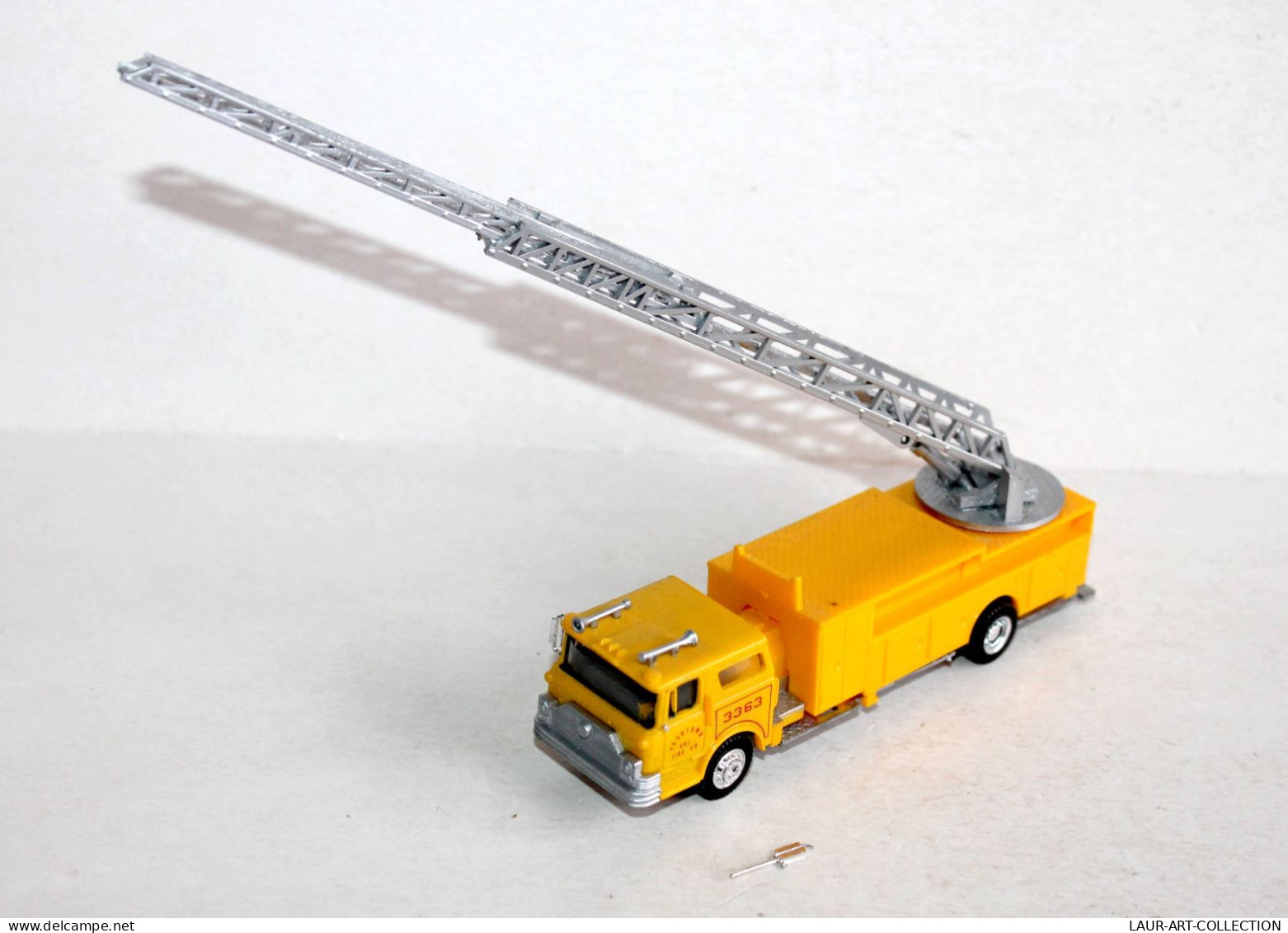 CAMION SAPEUR POMPIER, VEHICULE ECHELLE INCENDIE FEU, YOURTOWN FIRE N°3363, 1/87 - MINIATURE AUTOMOBILE  (1712.128) - Scale 1:87