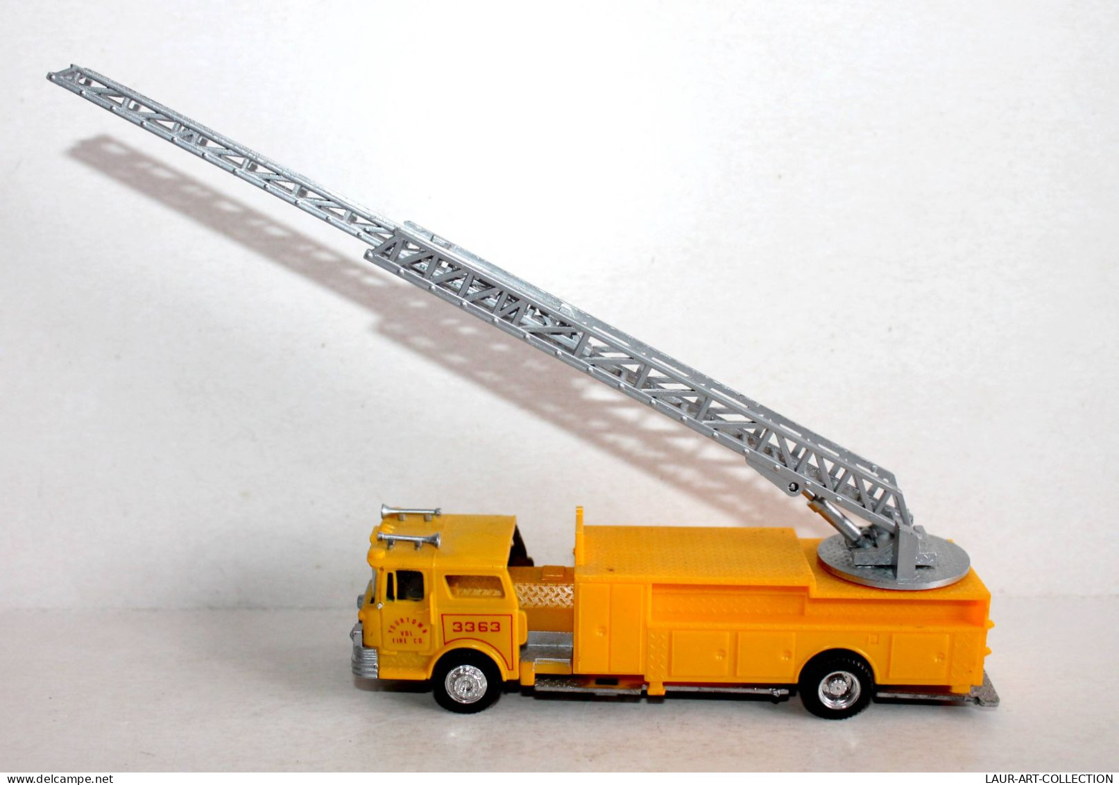 CAMION SAPEUR POMPIER, VEHICULE ECHELLE INCENDIE FEU, YOURTOWN FIRE N°3363, 1/87 - MINIATURE AUTOMOBILE  (1712.128) - Echelle 1:87