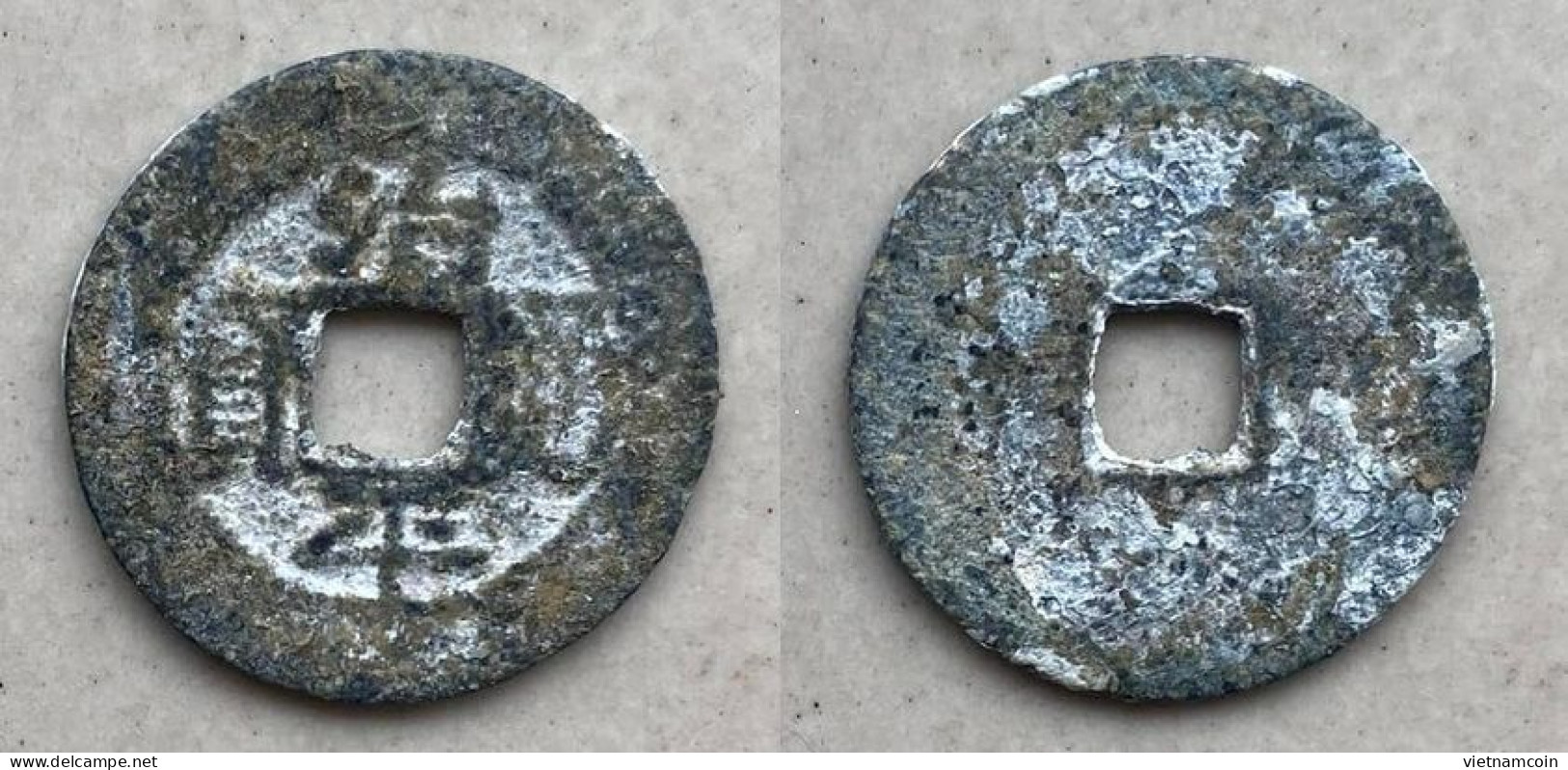 Ancient Annam Coin Tri Binh Thong Bao (zinc Coin) THE  NGUYEN LORDS (1558-1778) - Vietnam