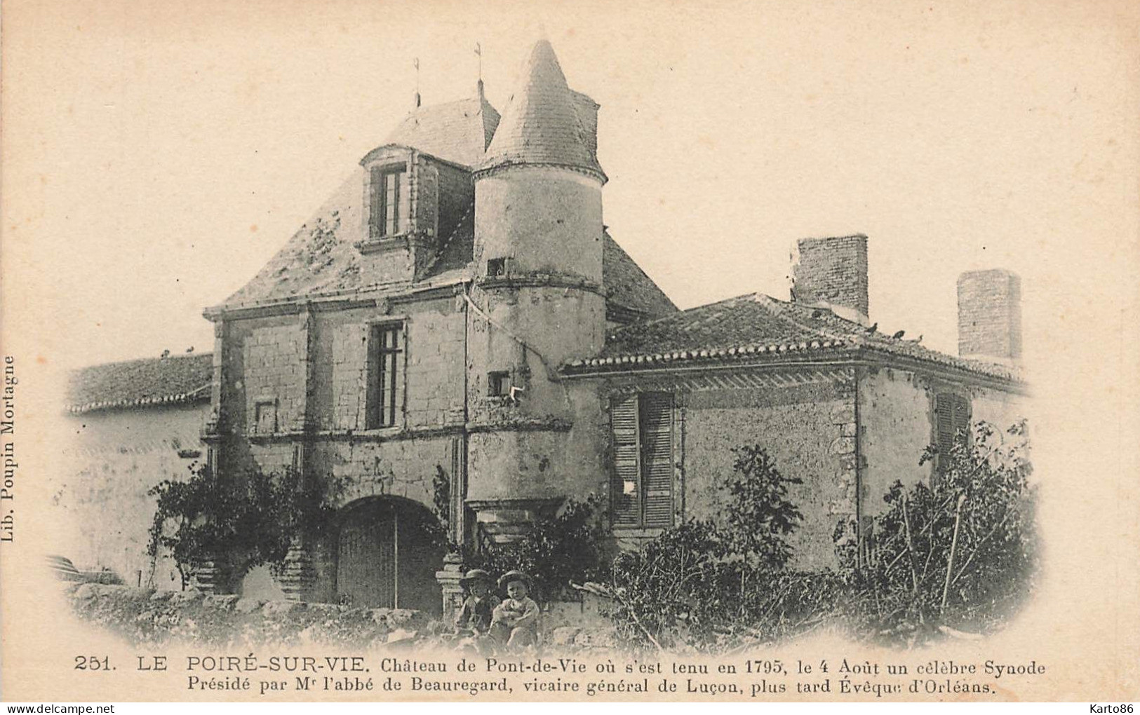 Le Poiré Sur Vie * Château De Pont De Vie * Enfants Villageois - Poiré-sur-Vie