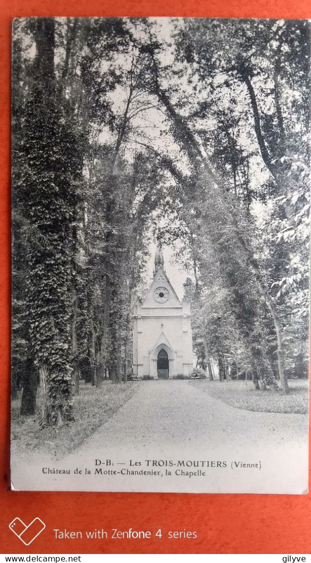 CPA (86) Les Trois Moutiers. Château De La Motte Chandenier. La Chapelle.(Y.1998) - Les Trois Moutiers