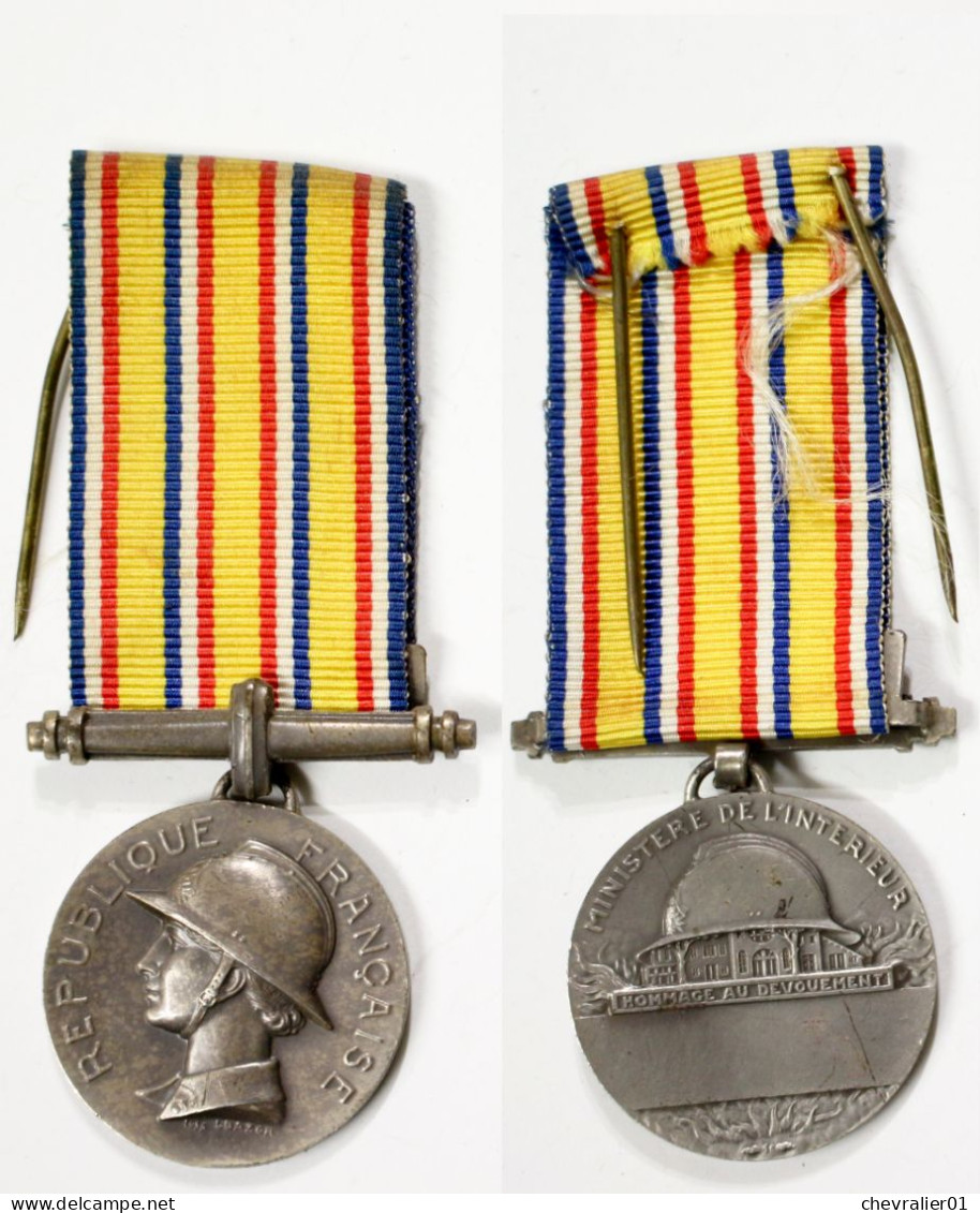 Médaille-Pompiers-FR_005a_ancienneté_2eme Modèle_Argent_1935-2017_22-02-01_01 - Pompieri