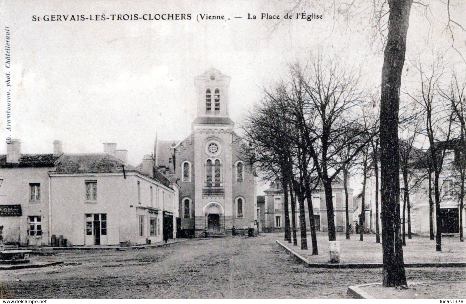 86 / SAINT GERVAIS LES TROIS CLOCHERS / PLACE DE L EGLISE - Saint Gervais Les Trois Clochers