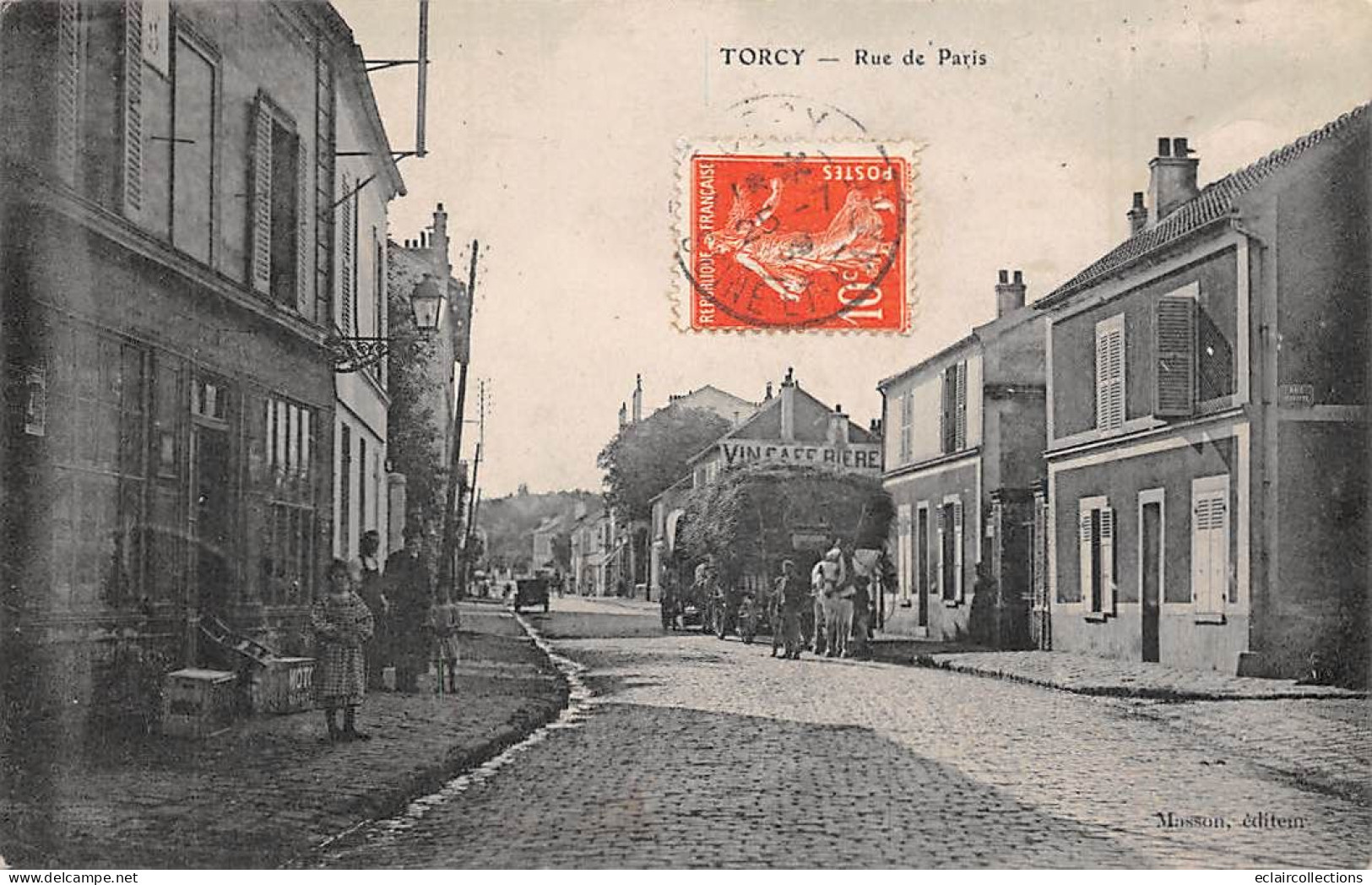 Torcy          77         Rue De Paris.  Charrette A Foin         (voir Scan) - Torcy