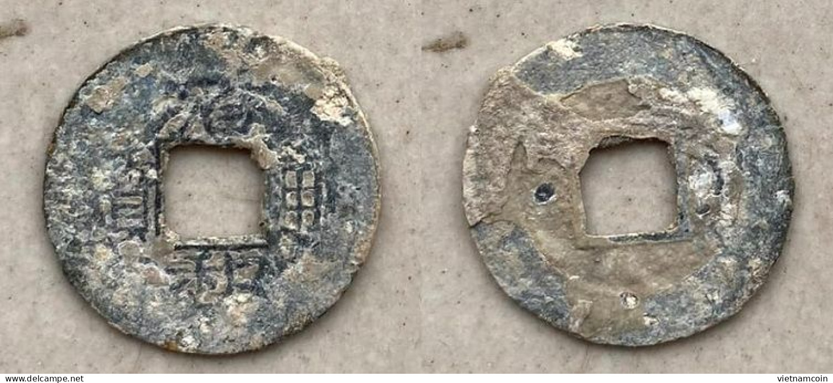 Ancient Annam Coin Tri Hoa Thong Bao (zinc Coin) THE  NGUYEN LORDS (1558-1778) - Vietnam
