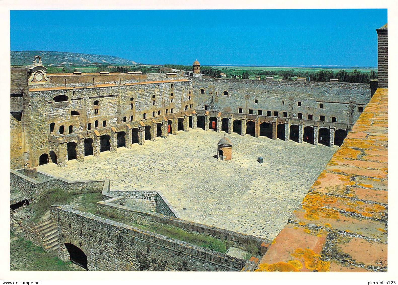 66 - Salses - Forteresse - Cour Centrale - Salses
