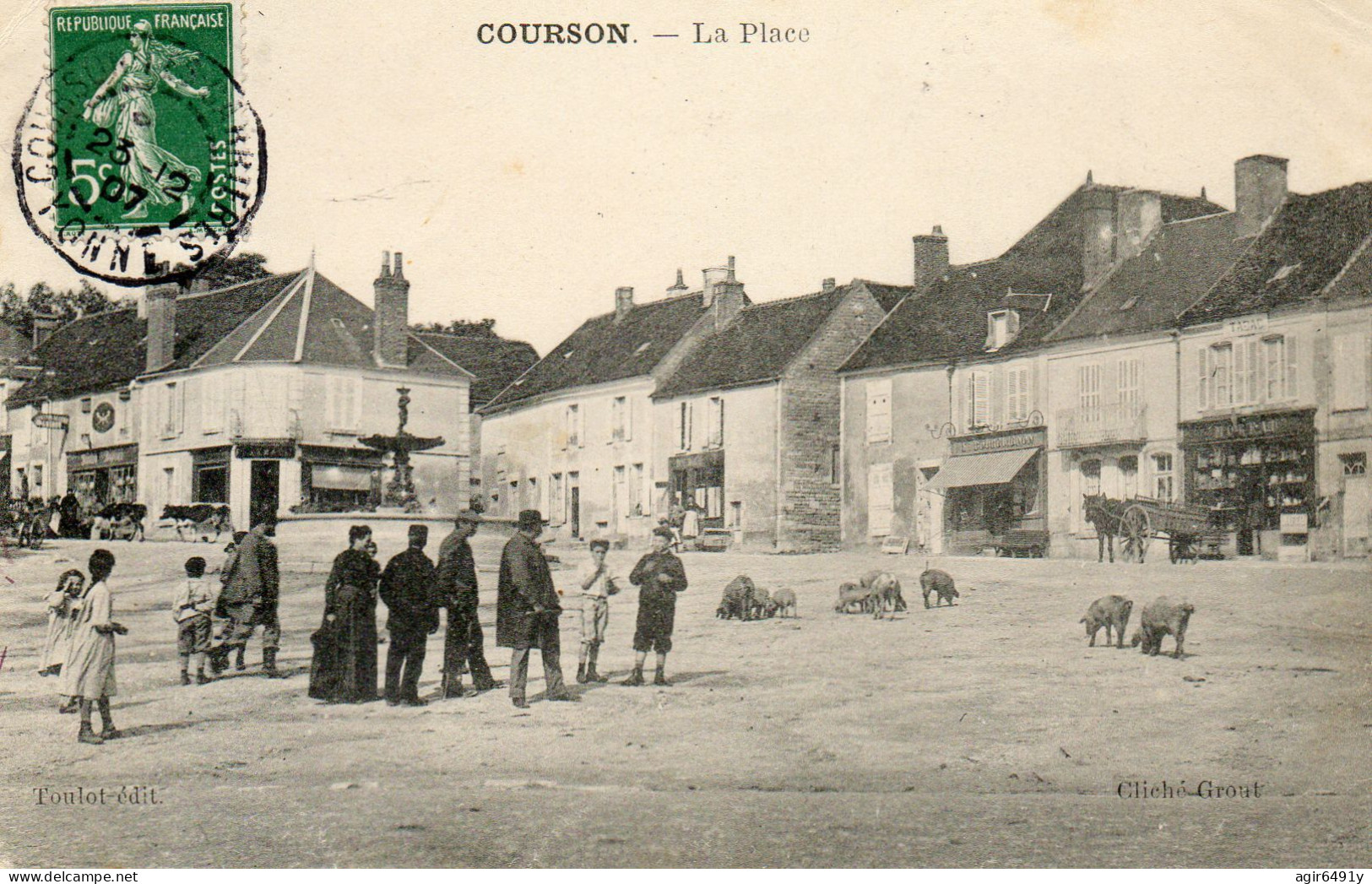 - COURSON Les Carrières (89) -  Les Petits Cochons Sur La Place (bien Animée)  -25221- - Courson-les-Carrières