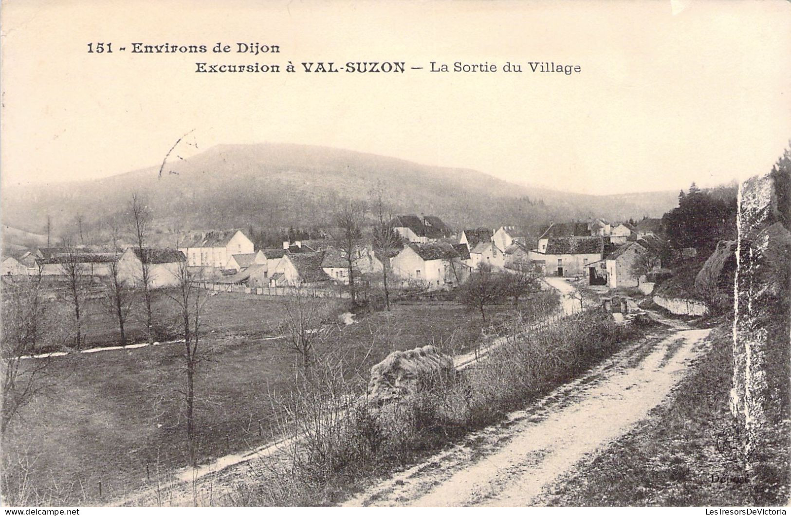 FRANCE - 21 - VAL SUZON - Le Sortie Du Village - Carte Postale Ancienne - Sonstige & Ohne Zuordnung