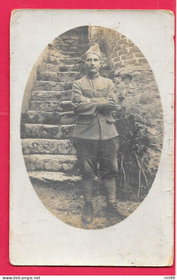 Cpa  105e Régiment, Militaire, Poilu, Guerre 14-18, Dos Vierge - Régiments