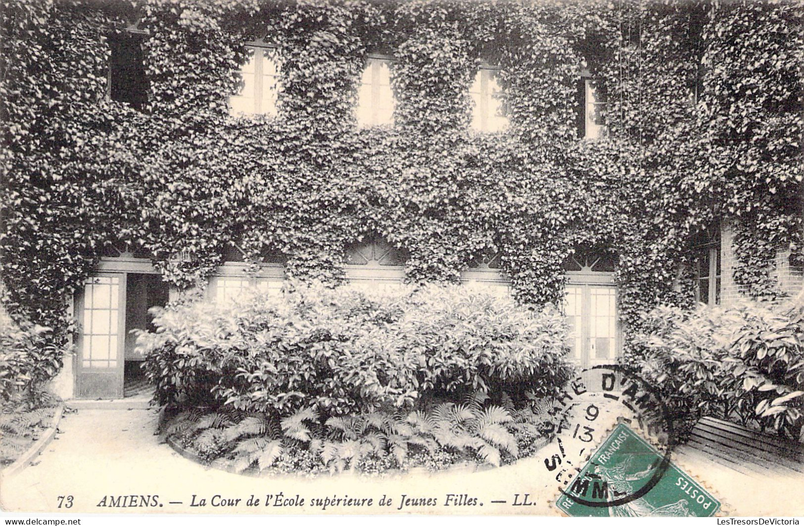 FRANCE - 80 - AMIENS - La Cour De L'école Supérieure De Jeunes Filles - Carte Postale Ancienne - Amiens