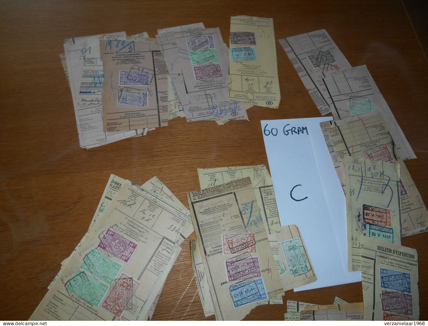 60 Gram ( Netto ) - Spoorwegzegels Belgie Op Fragmenten ! - Mooi Uitzoeklot Stempels , Enz .... ( Ismo : 18 ) - Documents & Fragments