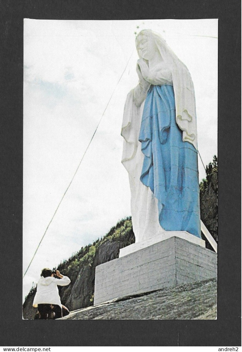 SAGUENAY - STATUE DE LA TRINITÉ CETTE STATUE DE 10 MÈTRES DE HAUT PHOTO J.R.DUCHESNE - Saguenay