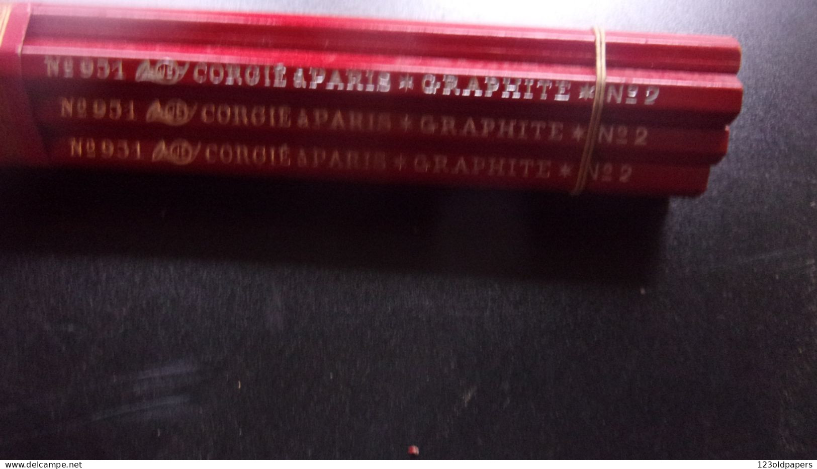 ️ RARE COMME NEUF   12 CRAYONS GRAPHITE MI FINS  CORGIE  A PARIS N° 2 - Schrijfgerief