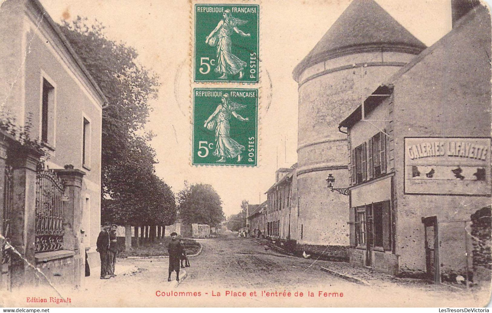 FRANCE - 77 - Coulommes - La Place Et L'entrée De La Ferme - Carte Postale Ancienne - Sonstige & Ohne Zuordnung