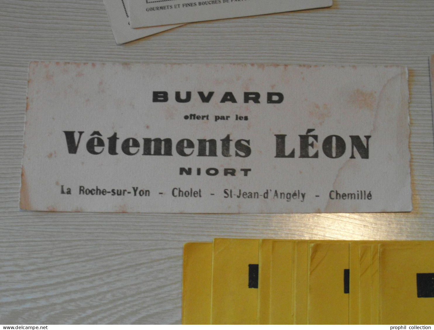 LOT D'ENVIRON 30 BUVARDS (DONT MULTIPLES) FLAN LYONNAIS (TOULON) VIEILLE CURE CHICORÉE WILLIOT LEON (NIORT) RIZLA GERVAI - Colecciones & Series