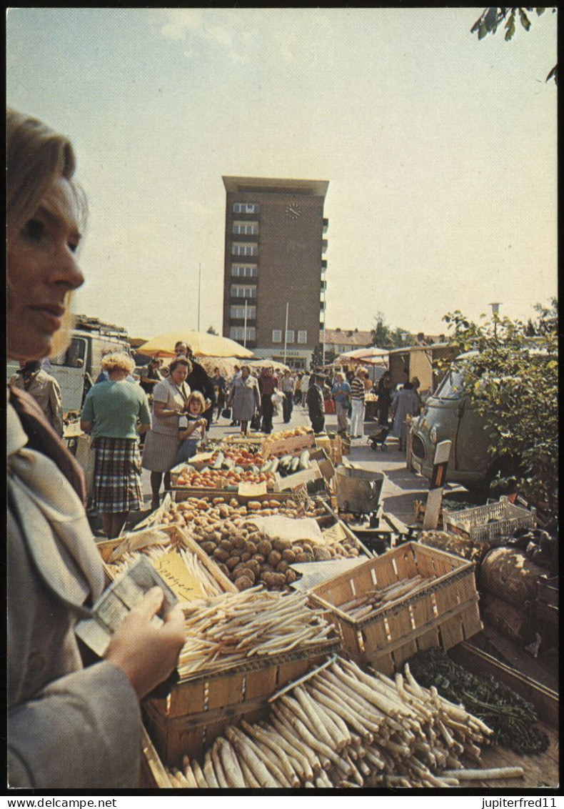 (B3132) AK Norderstedt (Kreis Segeberg), Marktleben Vor Dem Rathaus - Norderstedt