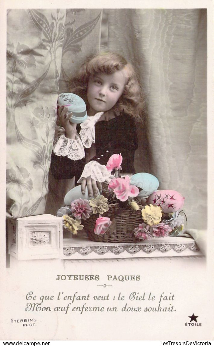 Pâques - Enfant Avec Une Frange Et Son Panier D'oeufs - Carte Postale Animée - Easter