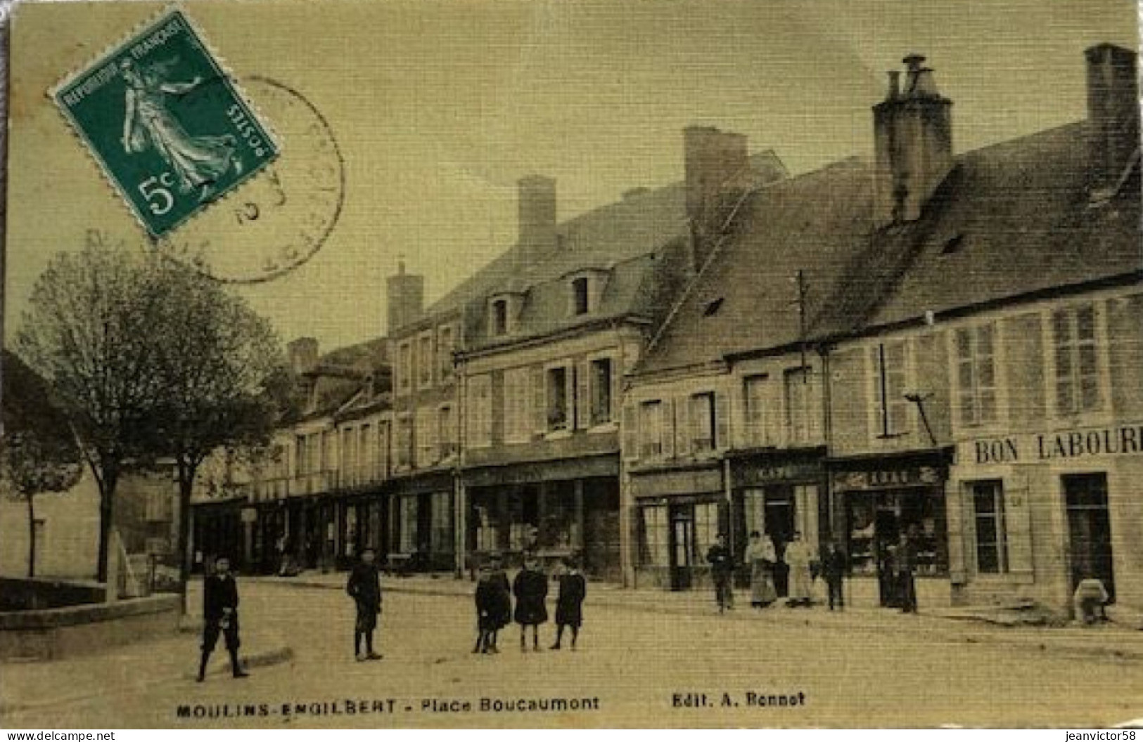 Moulins En Gilbert Place Boucaumont - Moulin Engilbert