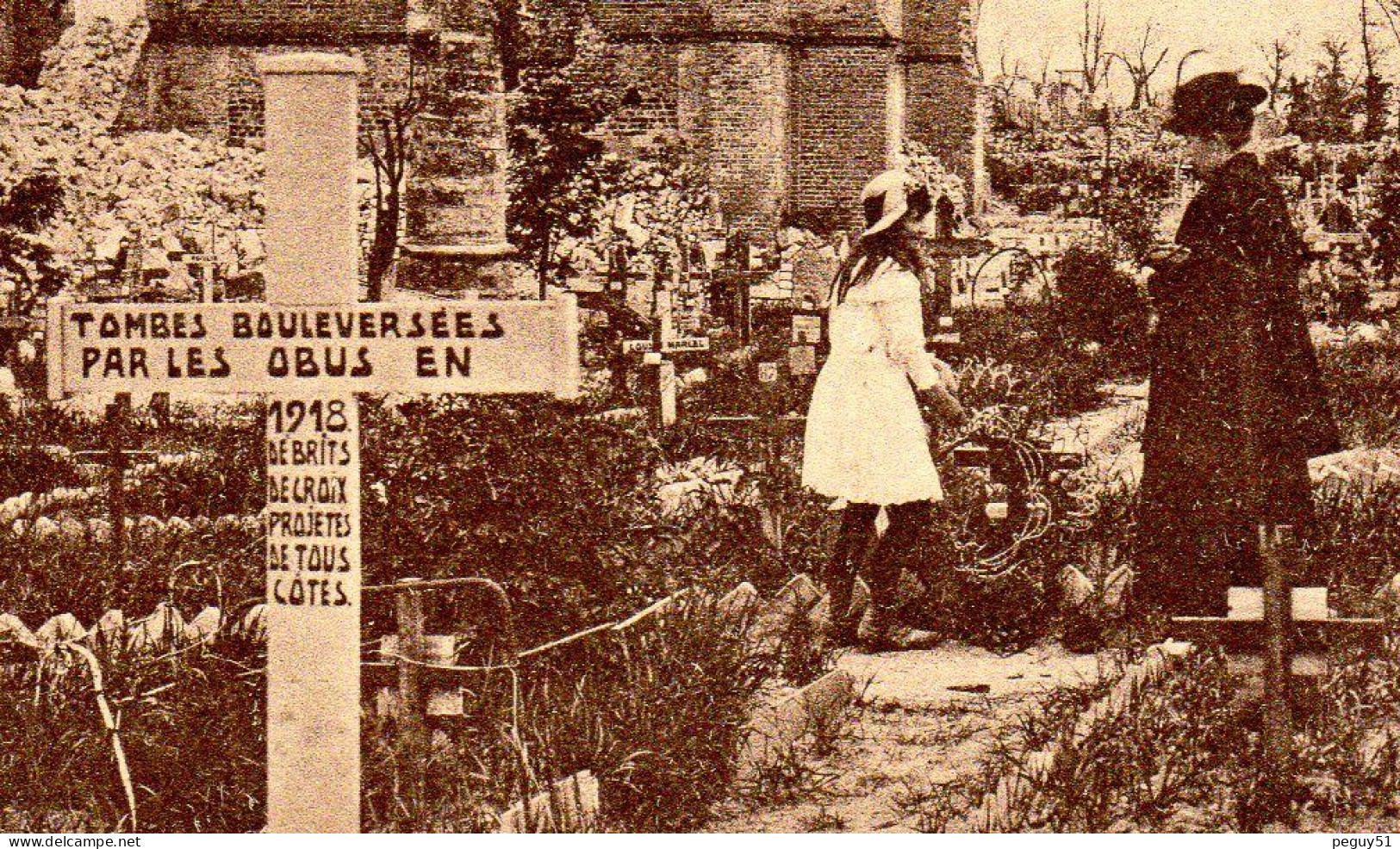 Nieuport - Ville. Cimetière Franco-belge. Tombes Bouleversées Par Les Obus En 1918. 1920 - Nieuwpoort