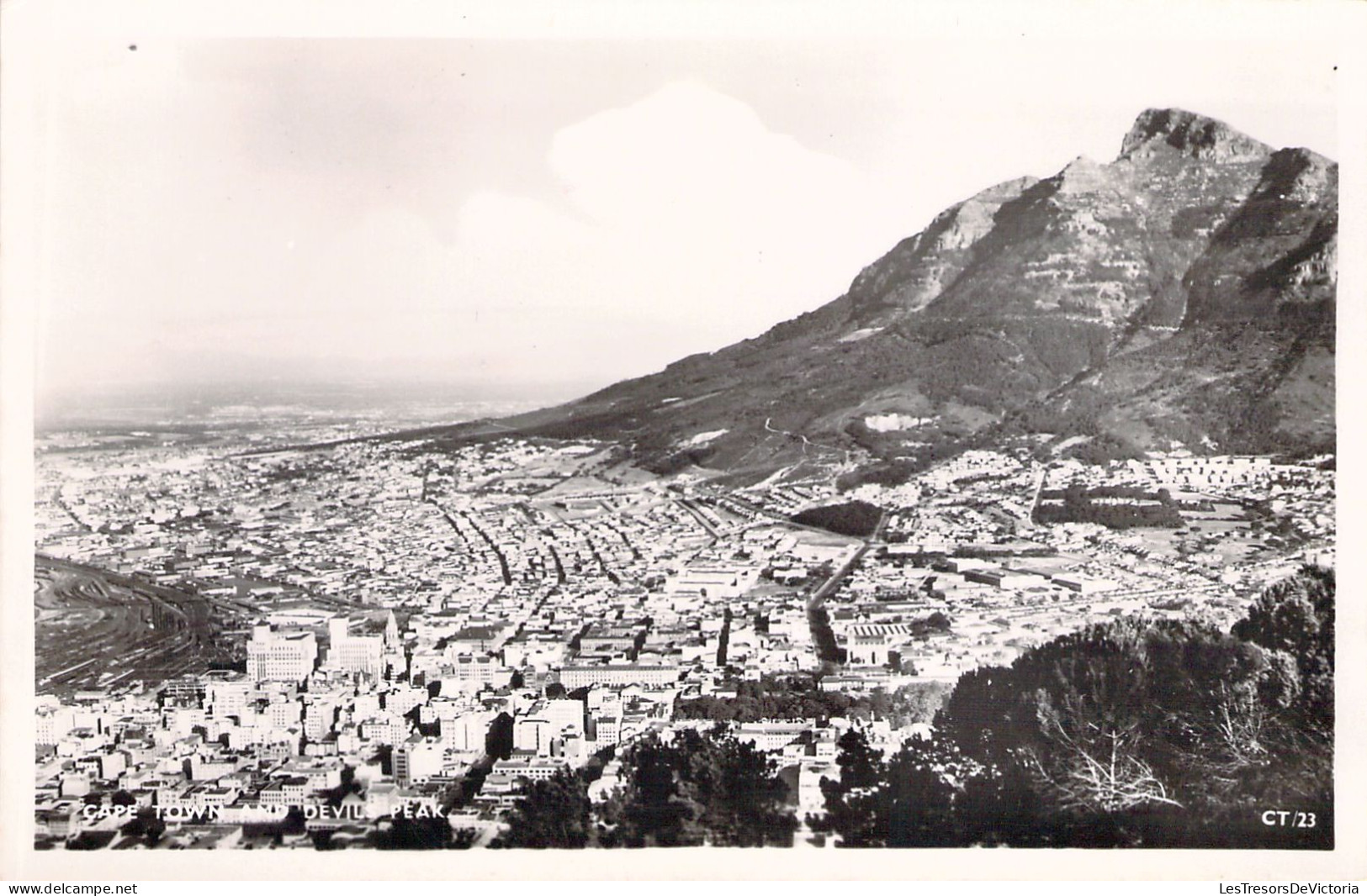 AFRIQUE DU SUD - Cape Town And Devils Peak - Carte Postale Ancienne - Zuid-Afrika