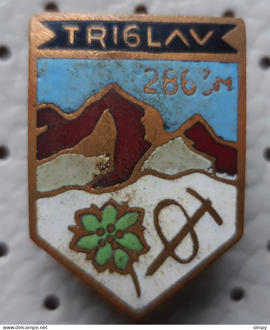 Triglav 2863m Alpinism, Mountaineering Slovenia Vintage Enamel  Pin - Alpinismus, Bergsteigen