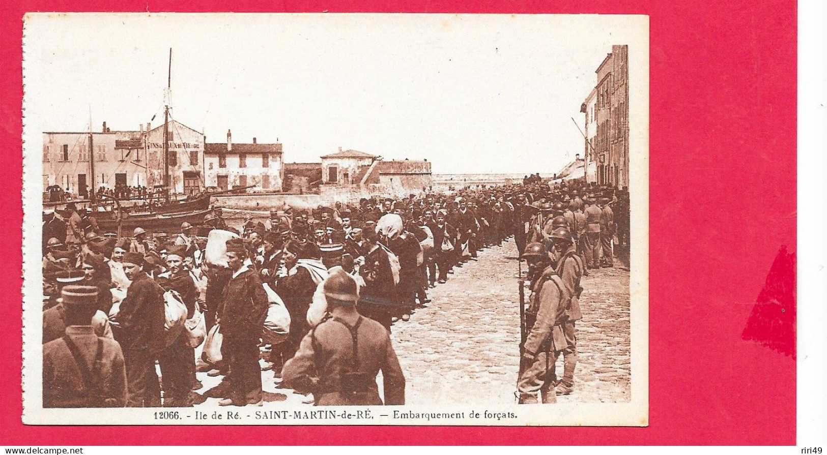 Cpa 17-Ile De, Embarquement De Forçats, Saint-Martin De Ré, Prison, Dos Vierge, Militaire - Presidio & Presidiarios