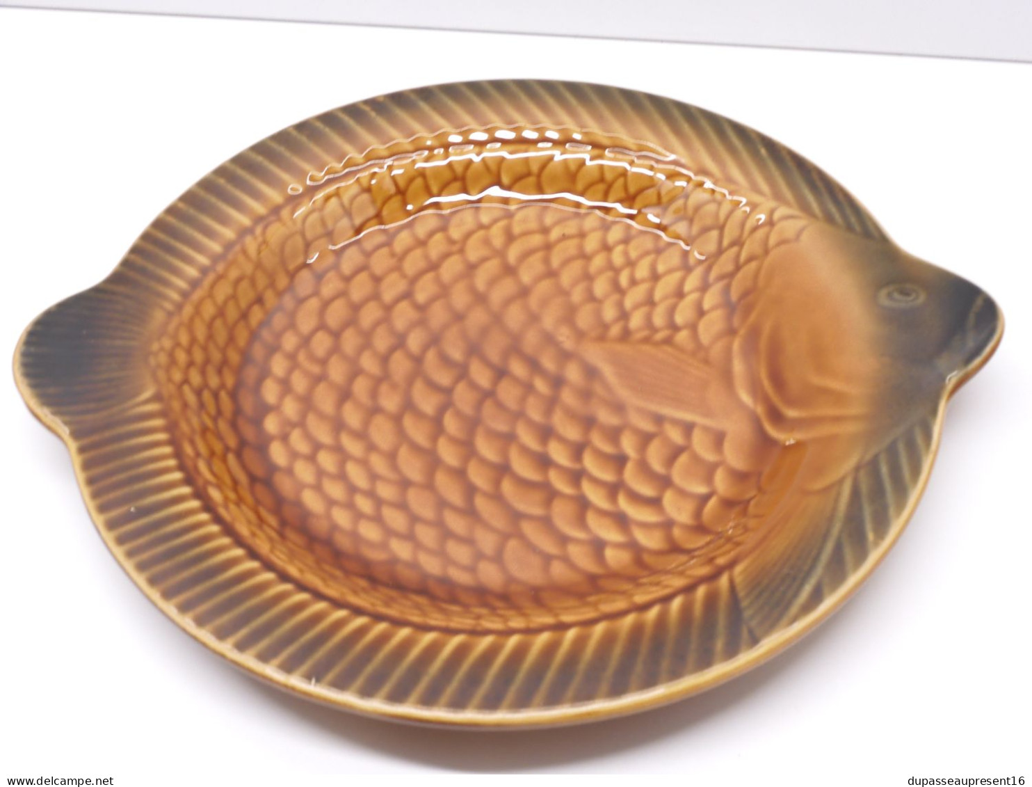 -6 ASSIETTES CERAMIQUE SARREGUEMINES POISSONS couleur Marron glacé bord foncé  E