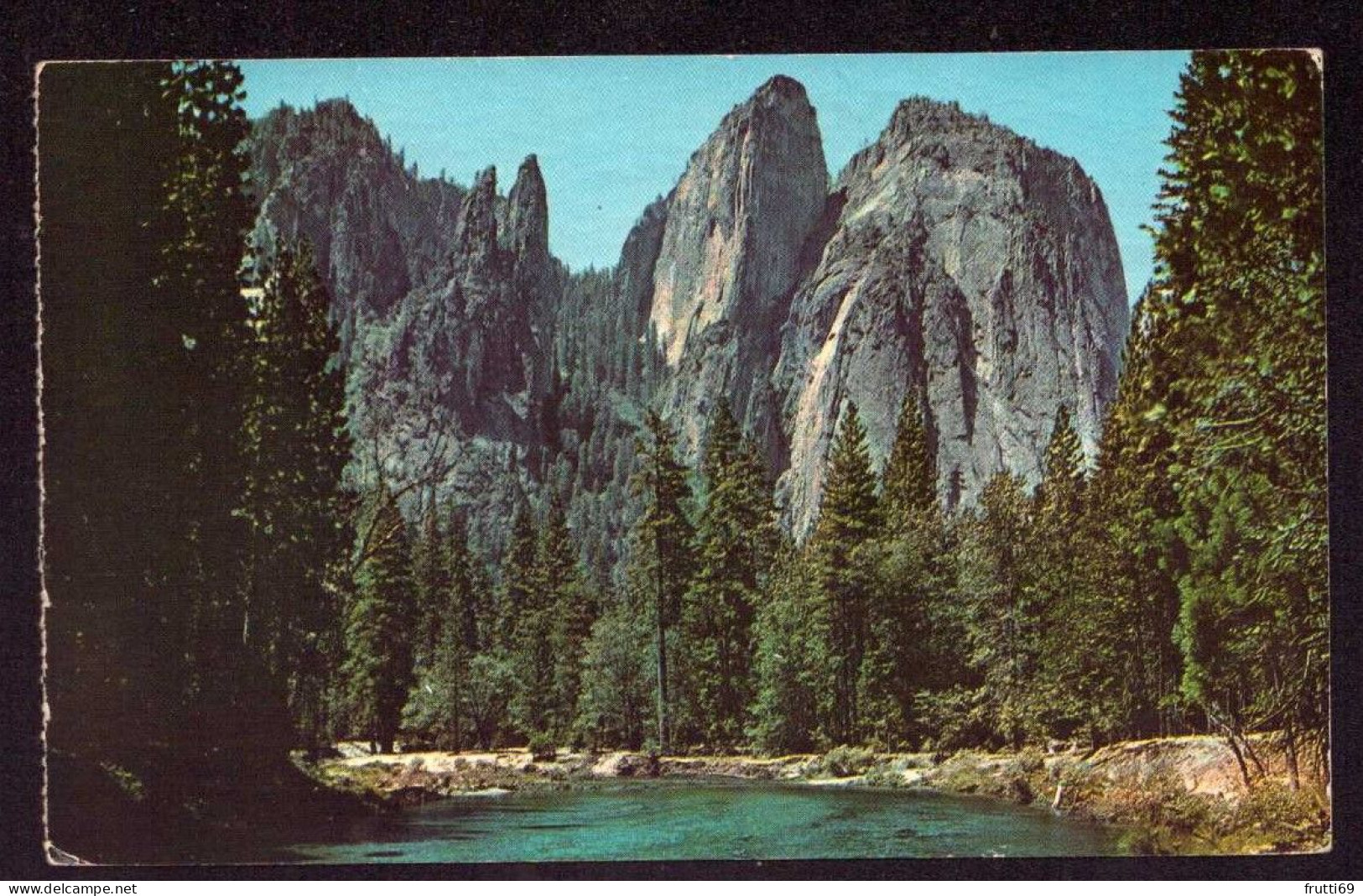 AK 125586 USA - California - Yosemite National Park -  Cathedral Rocks And Spires - Yosemite