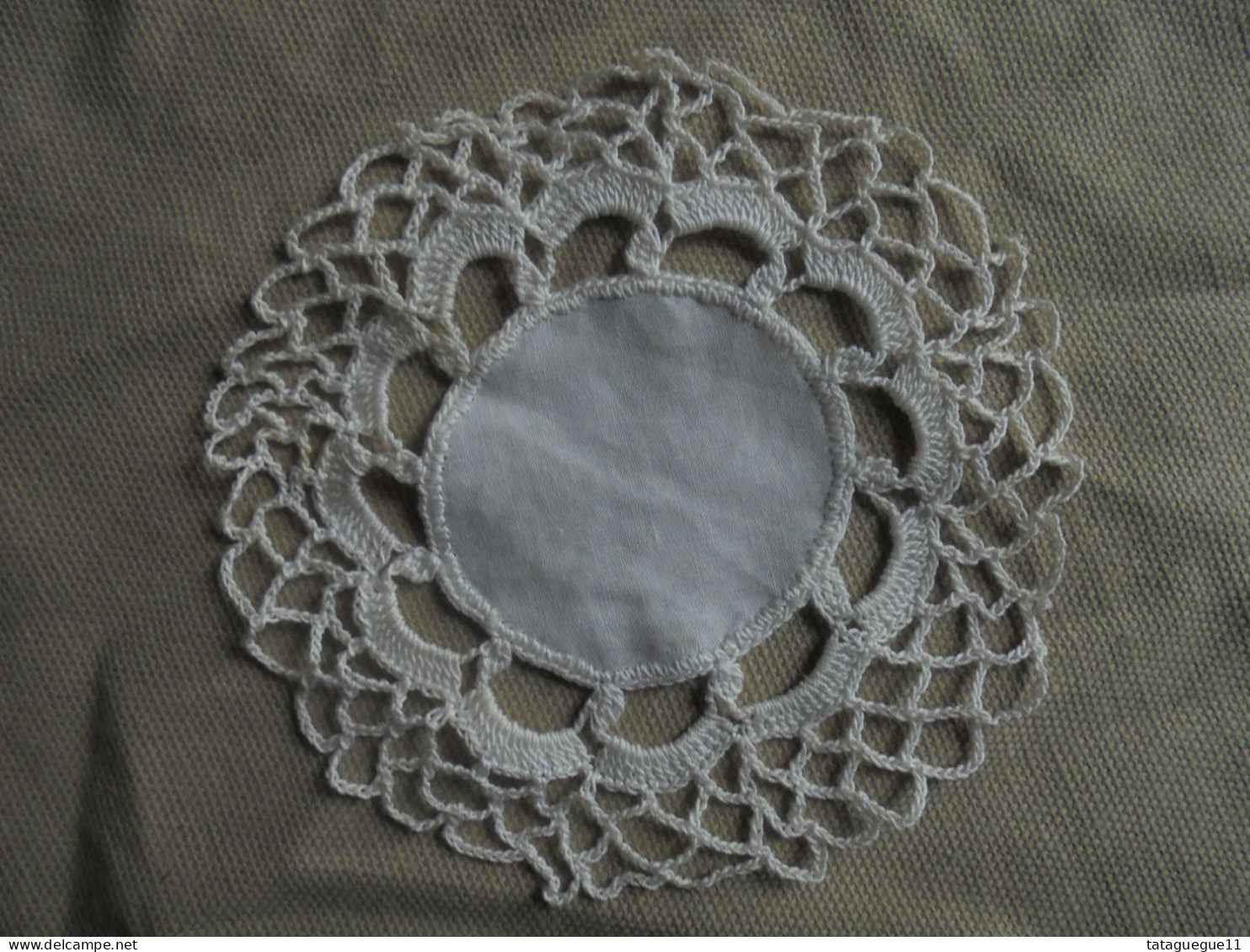 Ancien - Mini Napperon Dentelle En Coton Blanc Diamètre 10 Cm - Dentelles Et Tissus