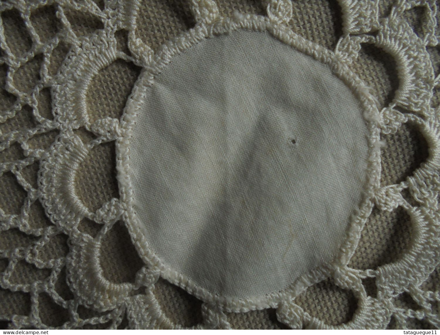 Ancien - Mini Napperon Dentelle En Coton Beige Diamètre 10 Cm - Laces & Cloth
