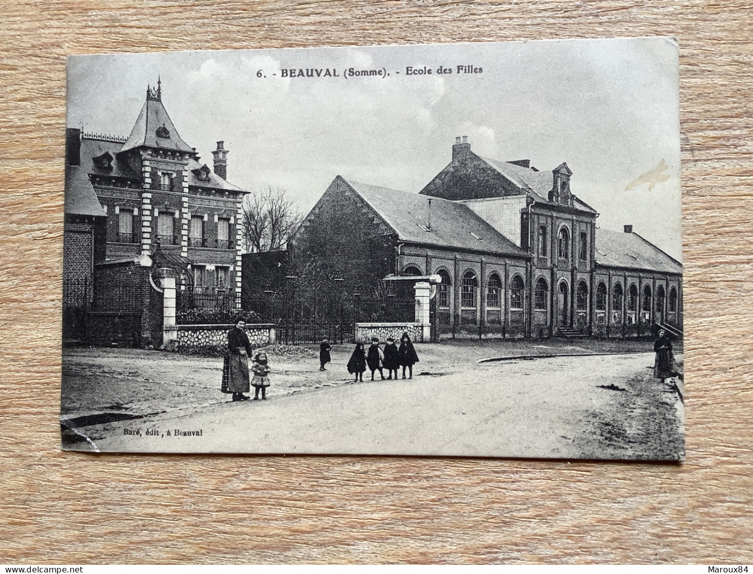 80/ Beauval école Des Filles Troupes Mobilisées - Beauval