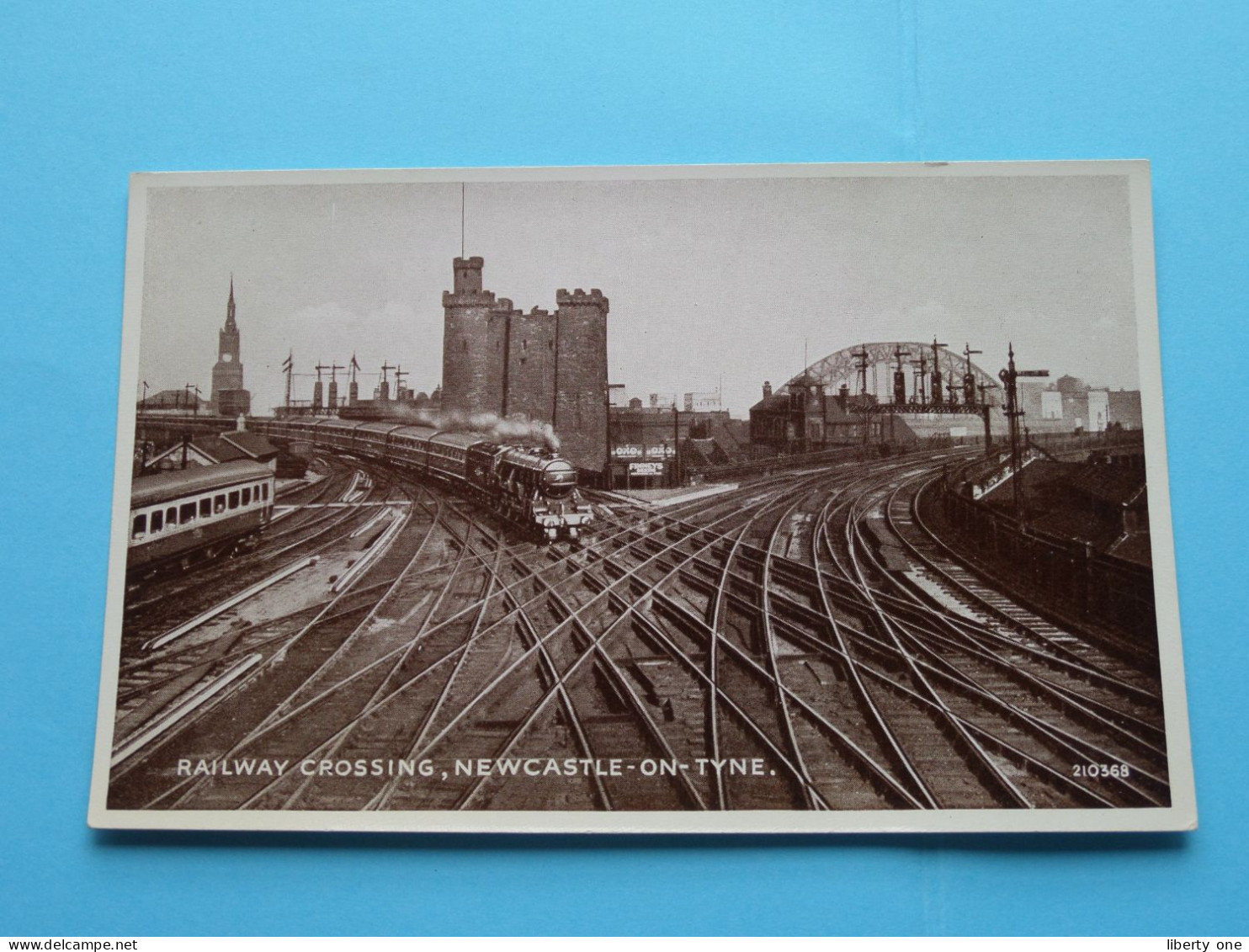 Railway Crossing Newcastle-on-Tyne ( Edit.: 210368 / Valentine ) Anno 19?? ( See / Voir Scans ) ! - Newcastle-upon-Tyne