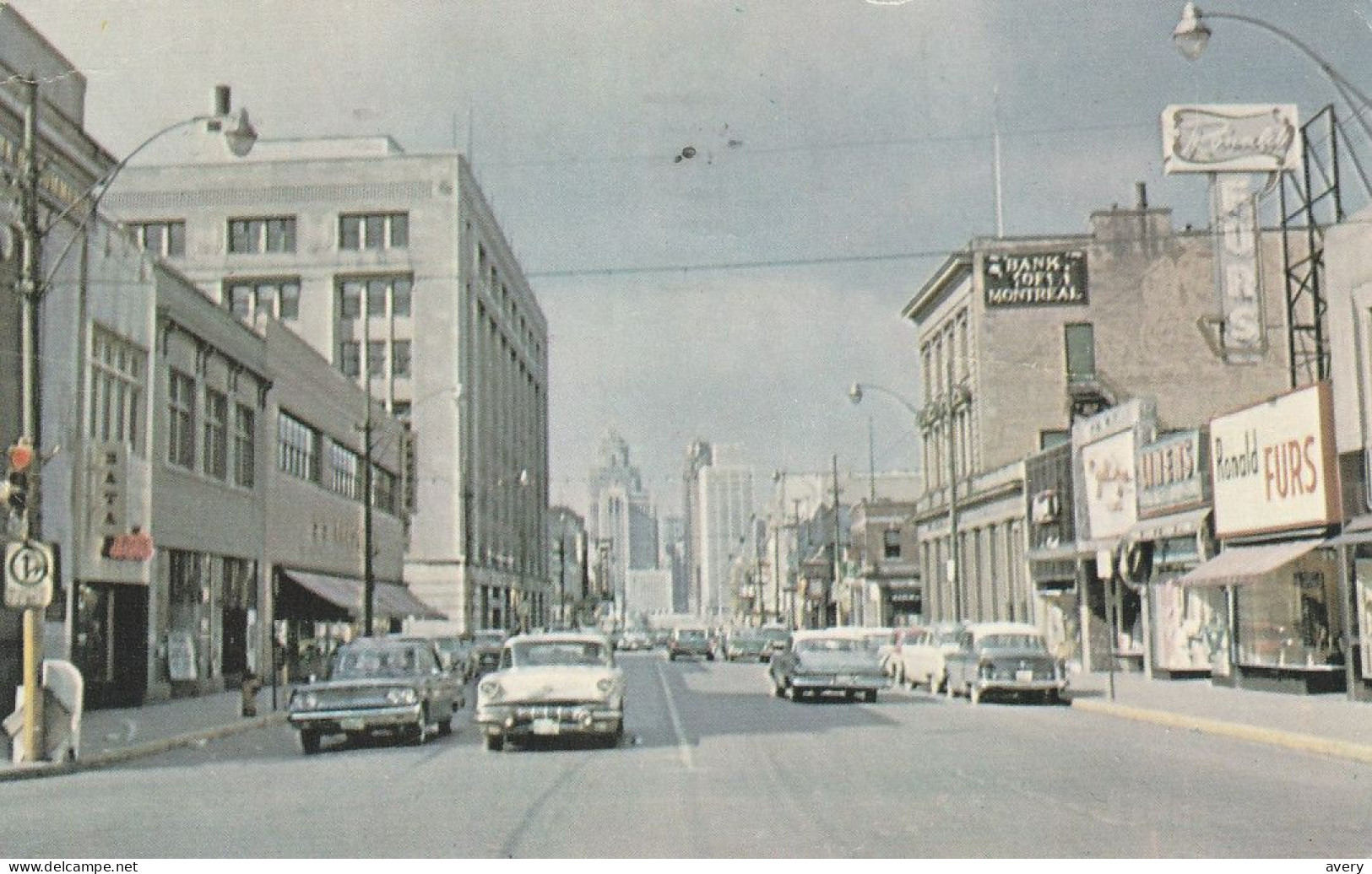 Windsor, Ontario Ouellette Avenue Looking North To The Detroit Skyline Vintage Cars - Windsor