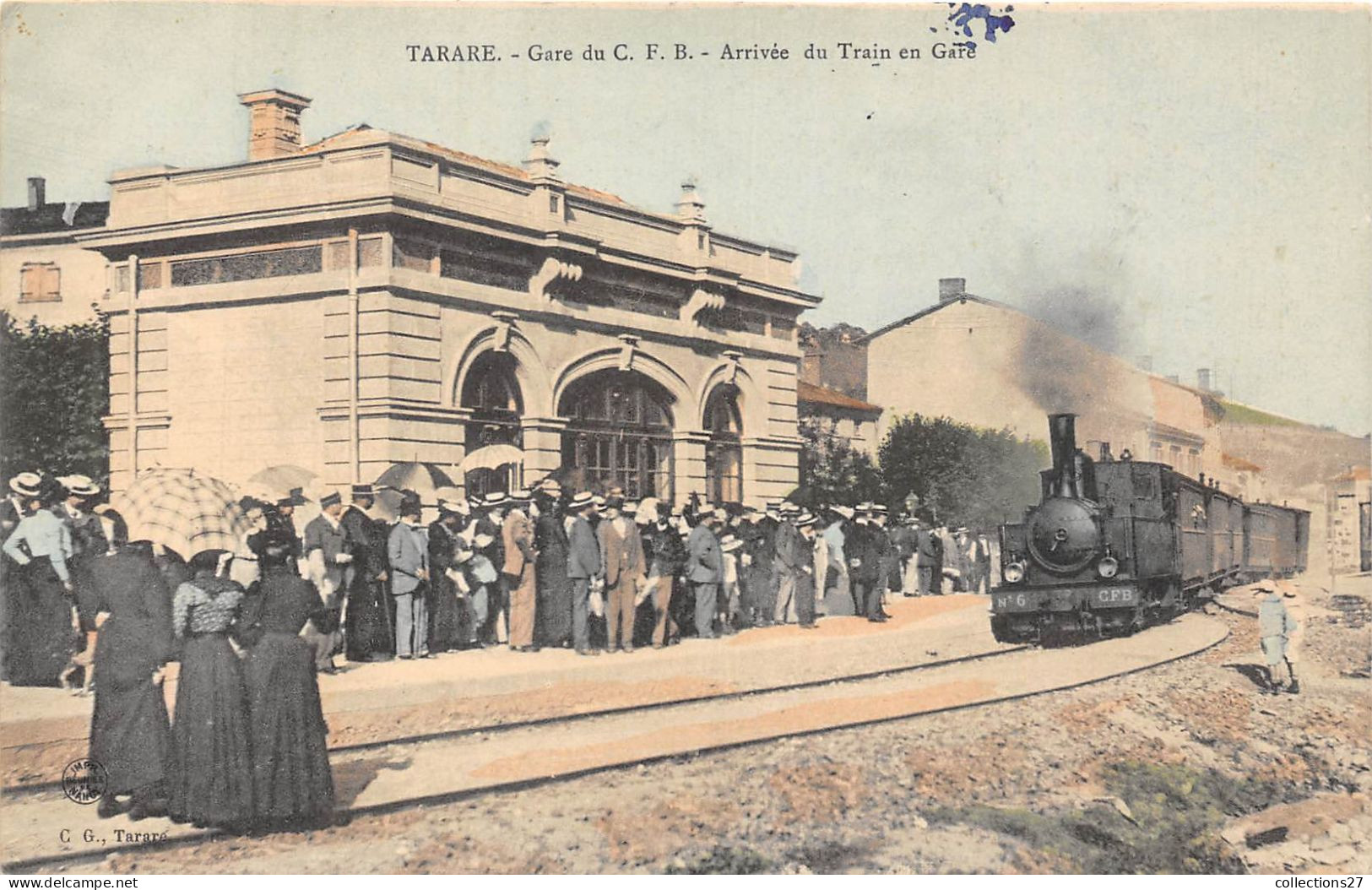 69-TARARE- GARE DU C.F.B. ARRIVEE DU TRAIN EN GARE - Tarare