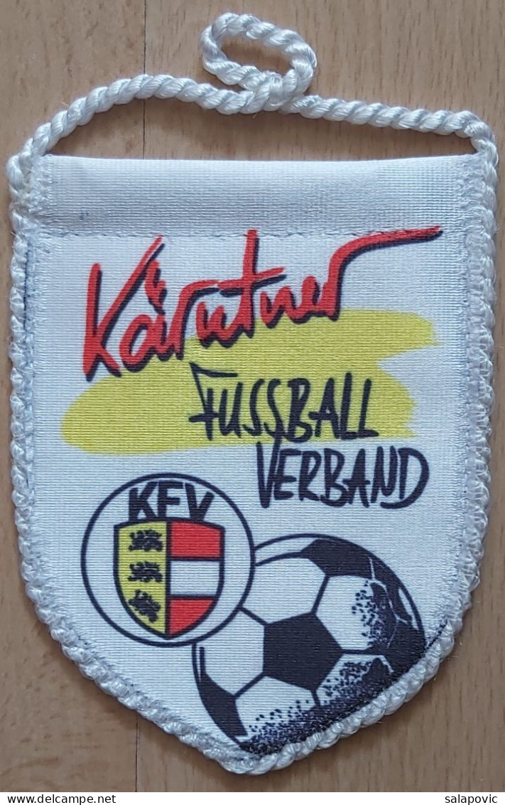 KFV - AUSTRIA Football Soccer Club Fussball Calcio Futbol Futebol PENNANT, SPORTS FLAG ZS 3/3 - Habillement, Souvenirs & Autres