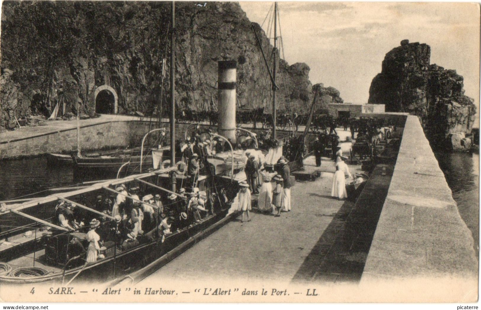 LL Postcard Of SS  ALERT In Harbour At SARK  - Note Passengers Dress - Suits & Dresses With Hats !! - Sark