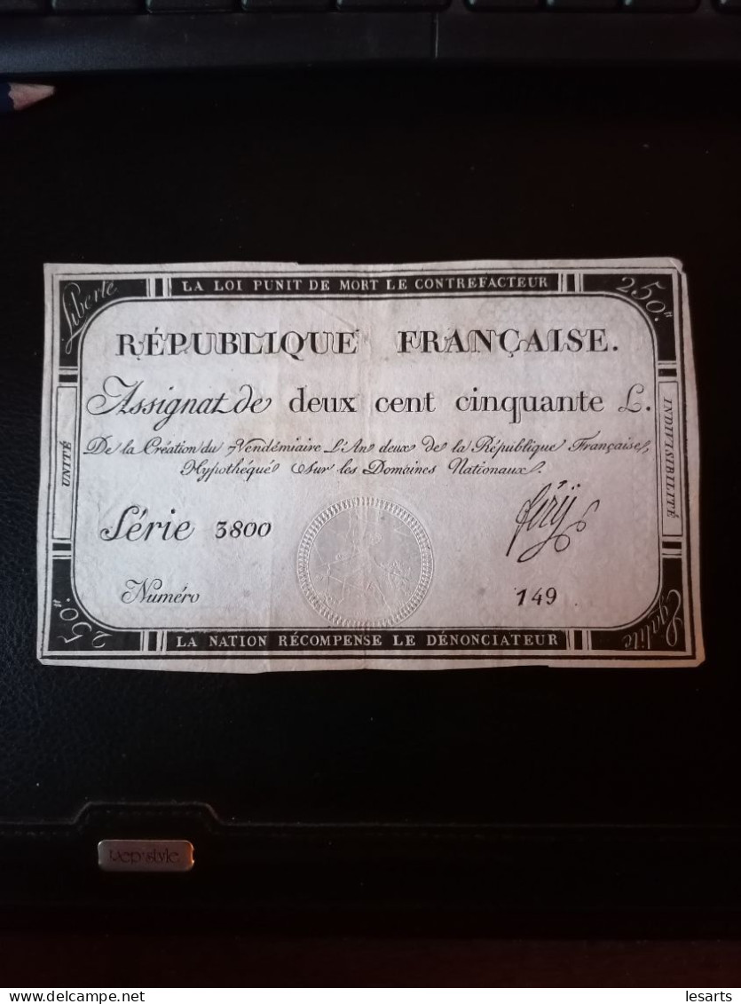 Assignat De 250 Livres. 7 Vendemaire L'an 2 - Assignats