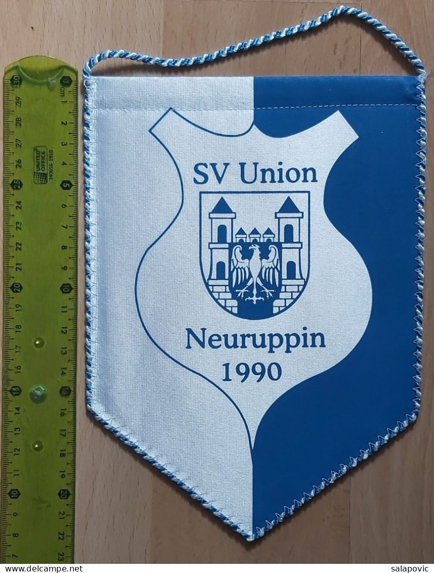 SV Union Neuruppin Germany FOOTBALL CLUB Fussball Futebol Soccer Calcio Fútbol PENNANT, SPORTS FLAG ZS 4/5 - Habillement, Souvenirs & Autres